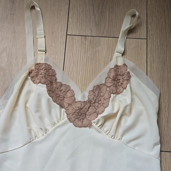 VINTAGE Cream Slip Dress with Brown Lace Size XS - Picture 2 of 8